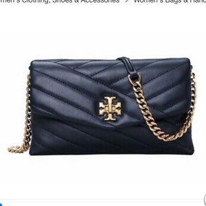 Tory Burch
Kira Chevron chain wallet crossbody bag